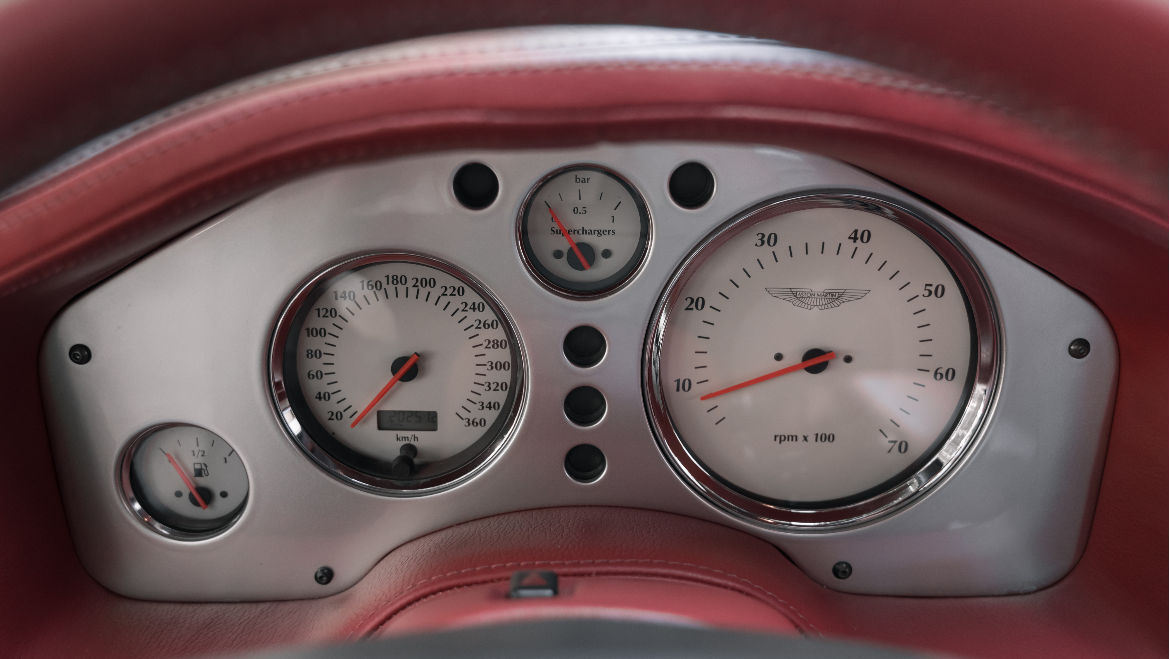 Aston Martin V600 Le Mans